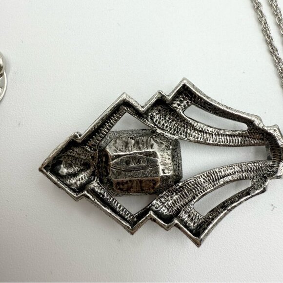 Vtg Avon 1994 Art Deco Necklace Faux Amethyst Marcasite Pendant in SilverTone - Picture 8 of 9